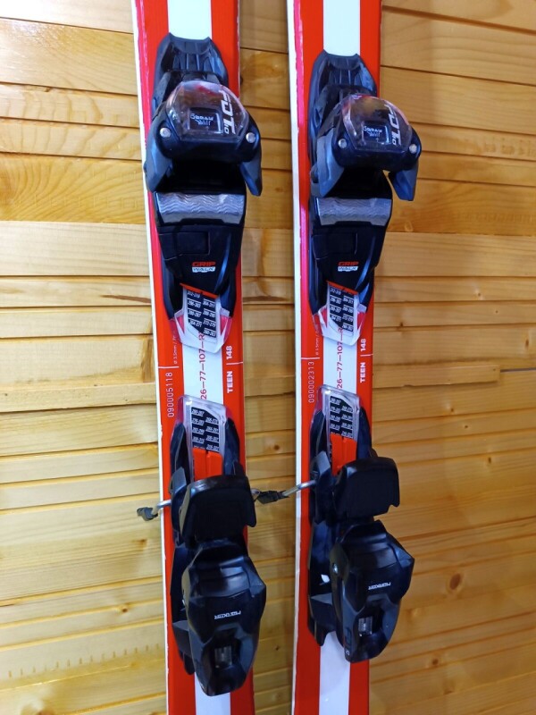 LYŽE XO TEEN SWISS SKI 148CM
